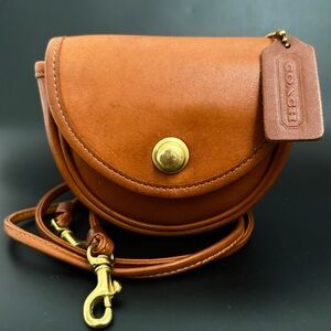 Vintage Y2K COACH 0997-328 British Tan Mini Belt Bag Spring Lock Mini Crossbody